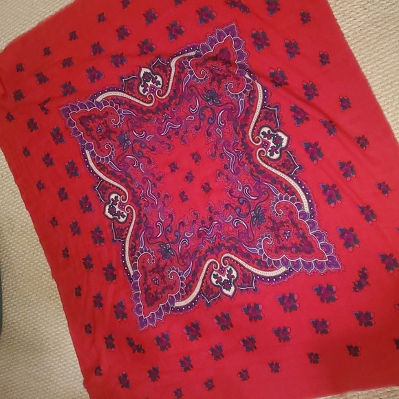 Vicountessa Valentina scarf - Picture 1 of 2